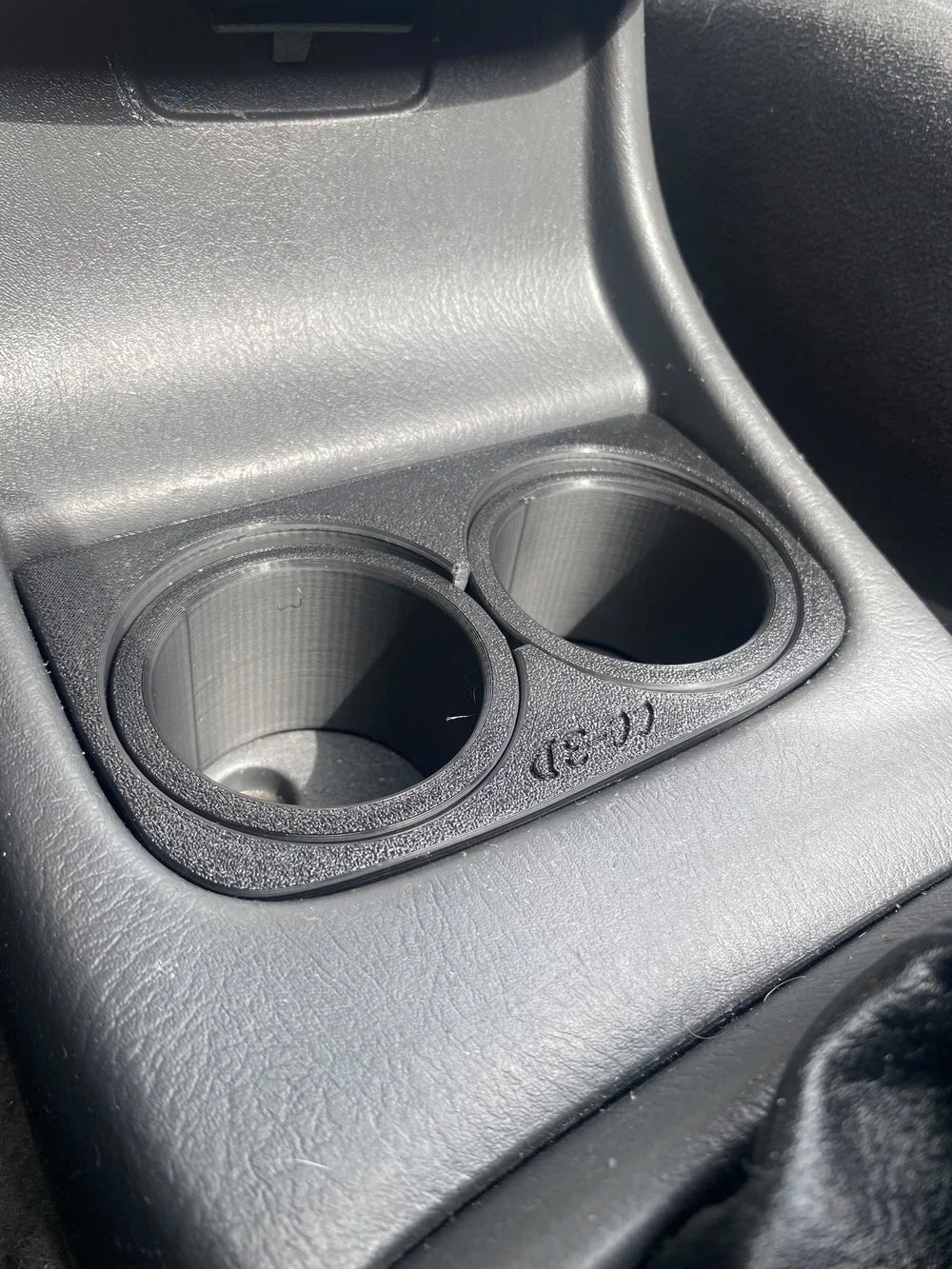 Cup Holder (Courier/Bounty)