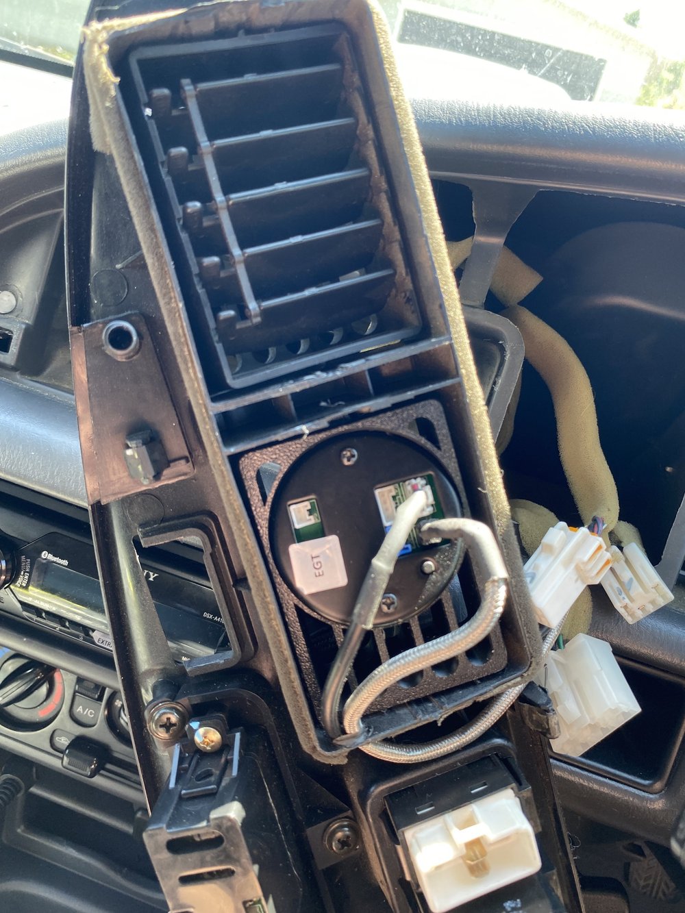 Air Vent Gauge Holder (Courier/Bounty)
