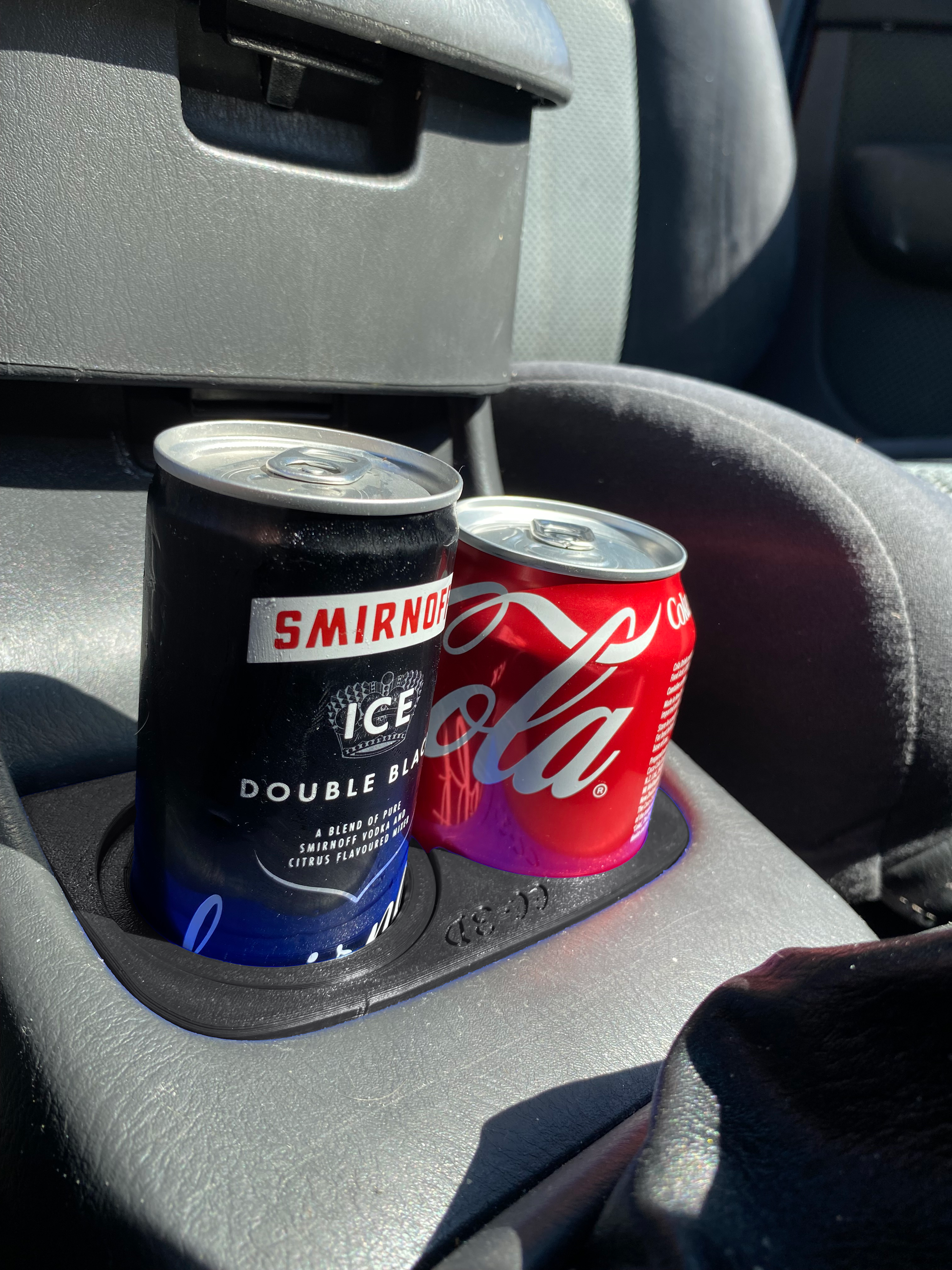 Cup Holder (Courier/Bounty)